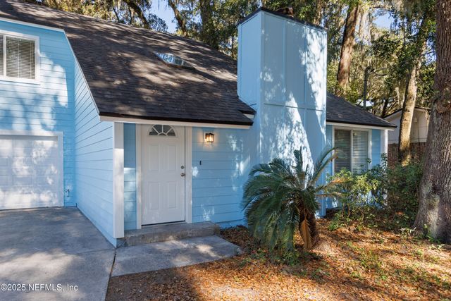 7265 OAKWOOD Drive, Jacksonville, FL 32211