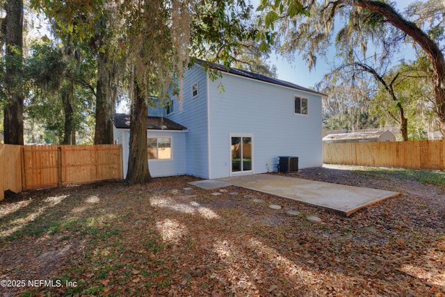 7265 OAKWOOD Drive, Jacksonville, FL 32211