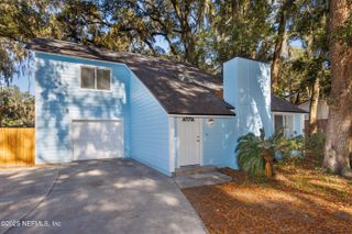 7265 OAKWOOD Drive, Jacksonville, FL 32211