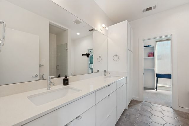 2630 Calvin Street 101, Dallas, TX 75204