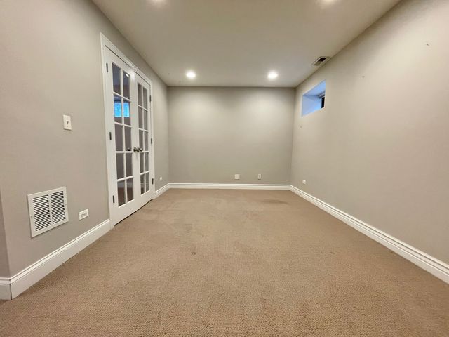 2801 N Seminary Avenue 1S, Chicago, IL 60657