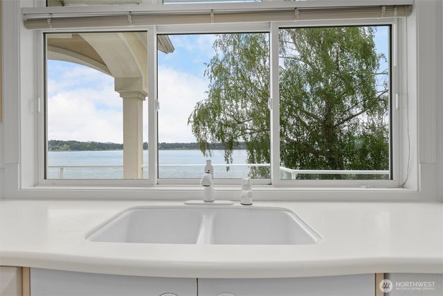 427 38th Avenue NE, Olympia, WA 98506