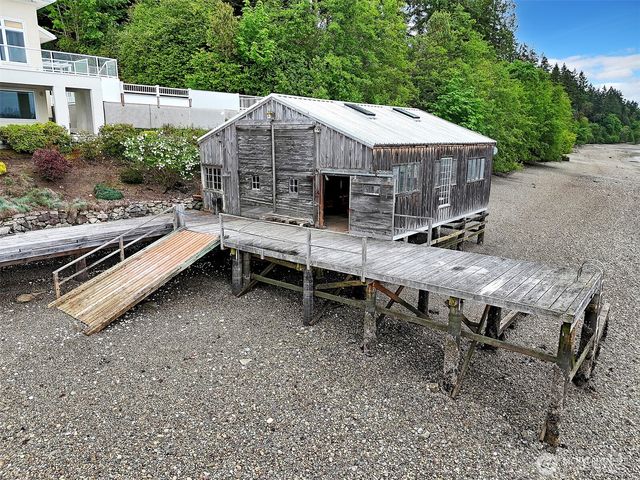 427 38th Avenue NE, Olympia, WA 98506