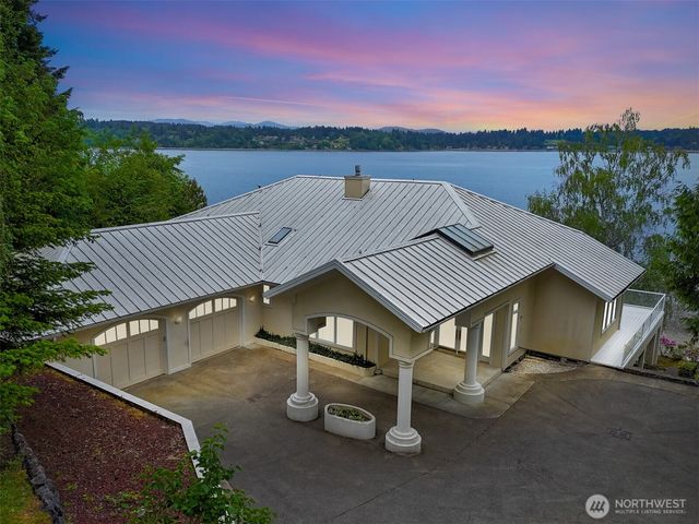 427 38th Avenue NE, Olympia, WA 98506