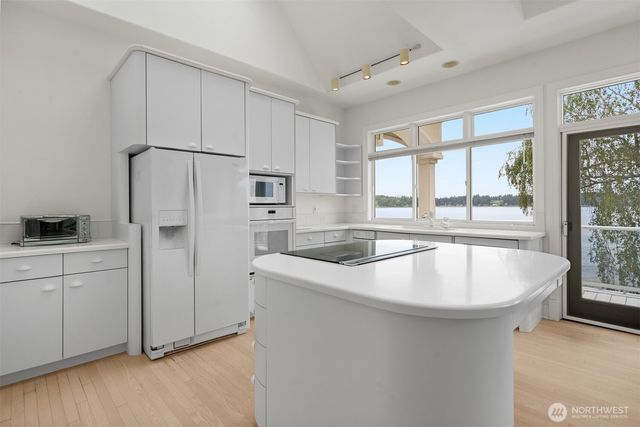 427 38th Avenue NE, Olympia, WA 98506