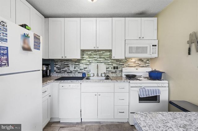 526 PLAYA DEL SOL, Cherry Hill, NJ 08002