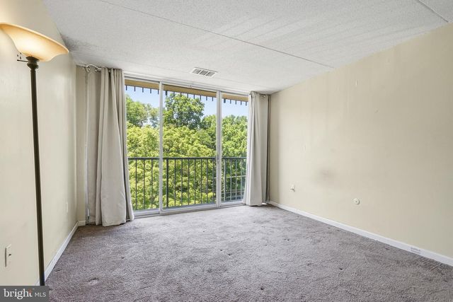 526 PLAYA DEL SOL, Cherry Hill, NJ 08002