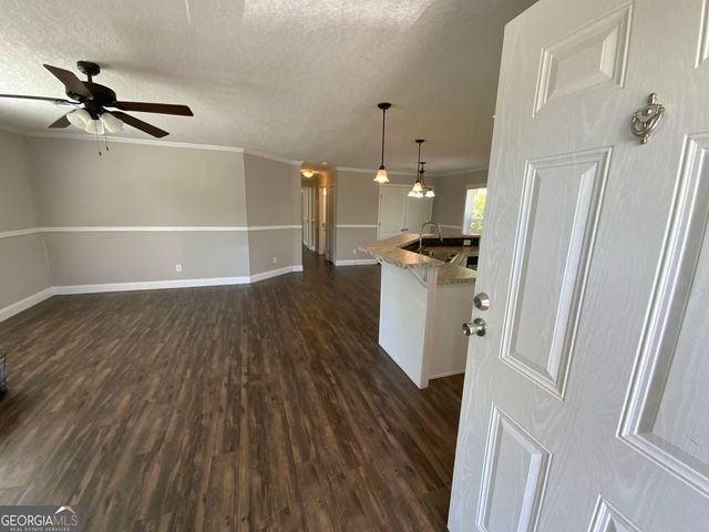 21 Hillandale Street, Newnan, GA 30263