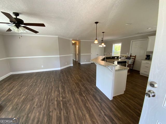 21 Hillandale Street, Newnan, GA 30263