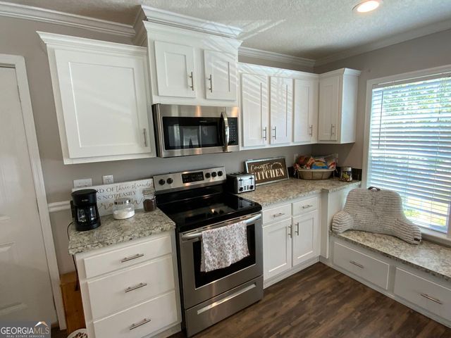 21 Hillandale Street, Newnan, GA 30263