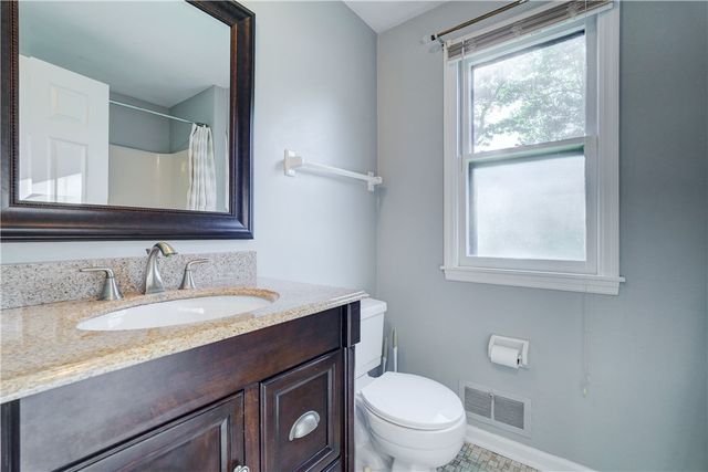 107 Crossroads Lane, Greece, NY 14612