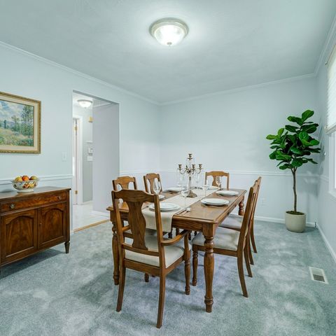 107 Crossroads Lane, Greece, NY 14612