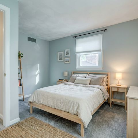 107 Crossroads Lane, Greece, NY 14612