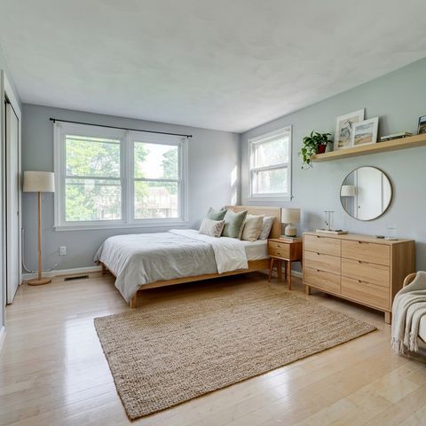 107 Crossroads Lane, Greece, NY 14612