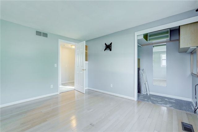 107 Crossroads Lane, Greece, NY 14612