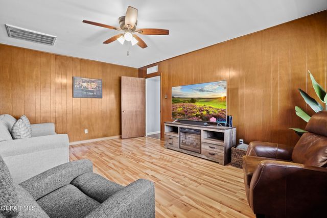 4209 BUCKINGHAM Drive, El Paso, TX 79902