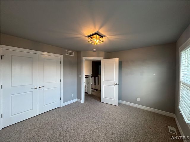 3383 Ashwood Drive, Wheatfield, NY 14120