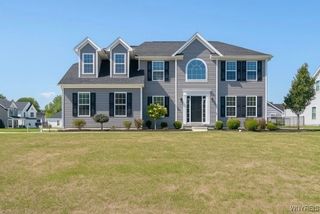 3383 Ashwood Drive, Wheatfield, NY 14120