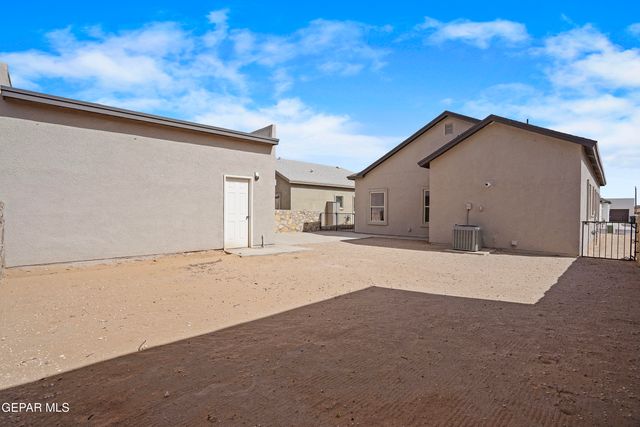 14313 Tobe Davis Drive, Horizon City, TX 79928