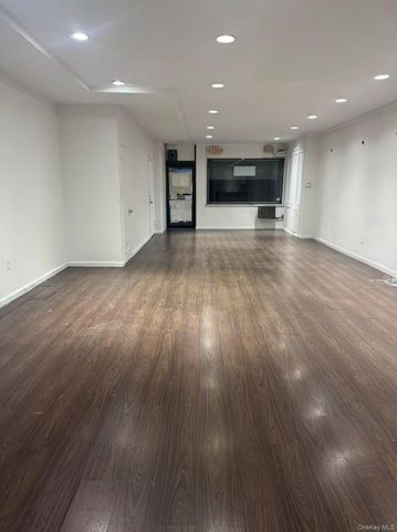 43-53 162 Street 1FL, Flushing, NY 11358