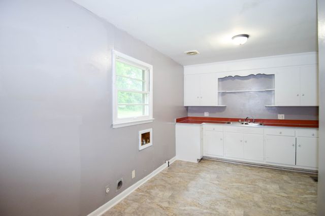 124 Glenn Ave, Gallatin, TN 37066