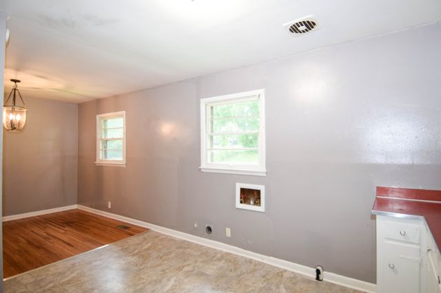 124 Glenn Ave, Gallatin, TN 37066