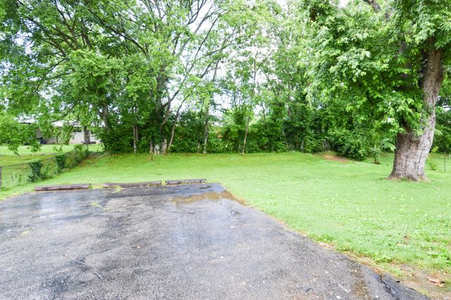 124 Glenn Ave, Gallatin, TN 37066