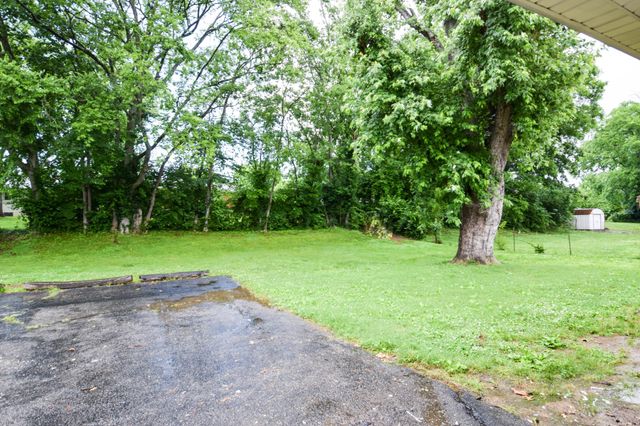 124 Glenn Ave, Gallatin, TN 37066