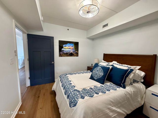 106 N Water Street 202, Wilmington, NC 28401