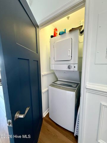 106 N Water Street 202, Wilmington, NC 28401