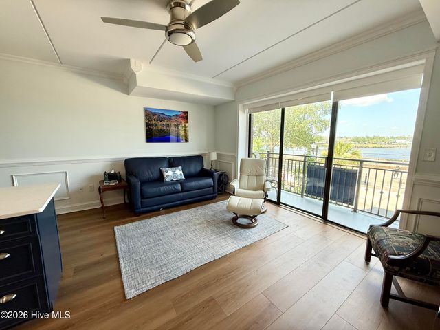 106 N Water Street 202, Wilmington, NC 28401