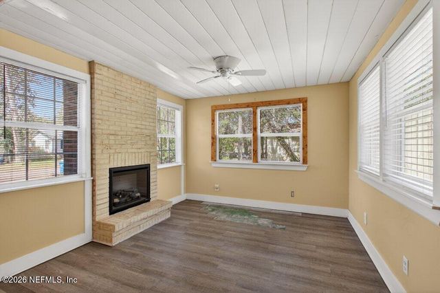 9049 JACKSON Avenue, Jacksonville, FL 32208