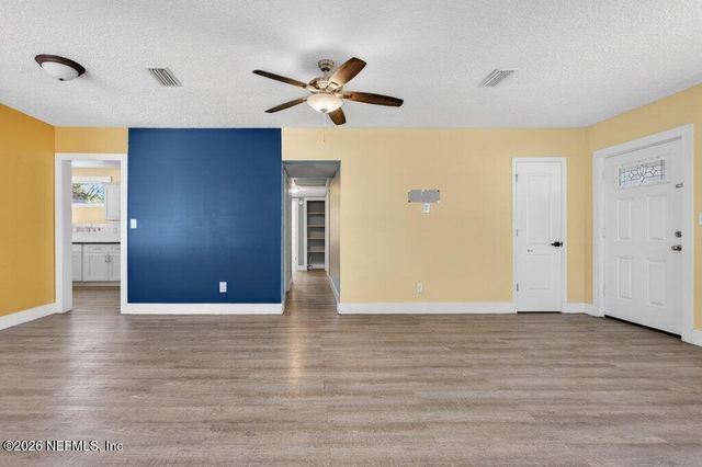 9049 JACKSON Avenue, Jacksonville, FL 32208