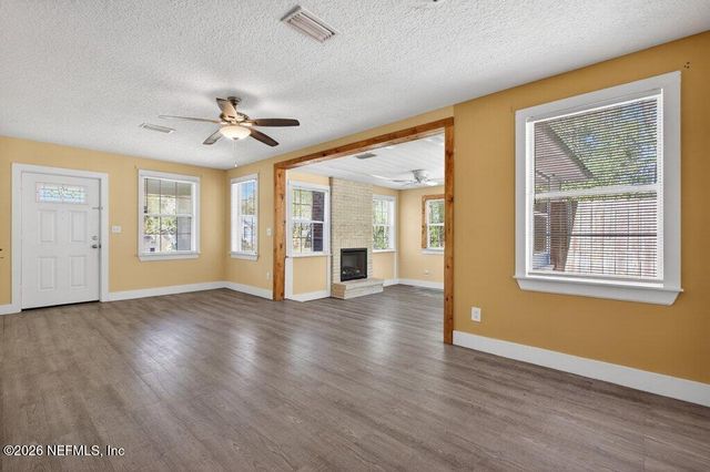 9049 JACKSON Avenue, Jacksonville, FL 32208