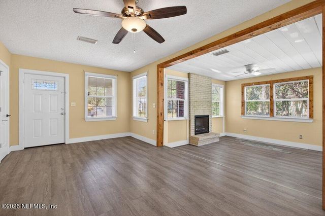 9049 JACKSON Avenue, Jacksonville, FL 32208