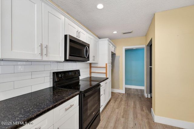 9049 JACKSON Avenue, Jacksonville, FL 32208