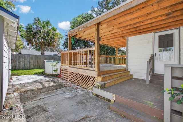 9049 JACKSON Avenue, Jacksonville, FL 32208