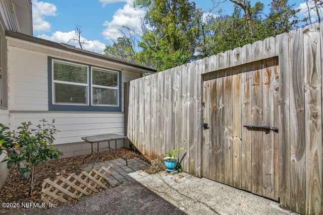 9049 JACKSON Avenue, Jacksonville, FL 32208