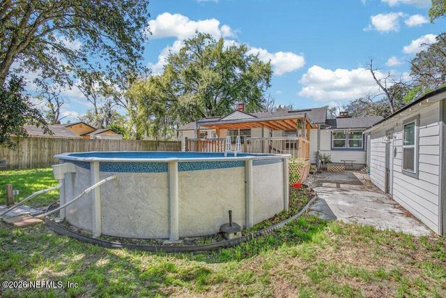 9049 JACKSON Avenue, Jacksonville, FL 32208