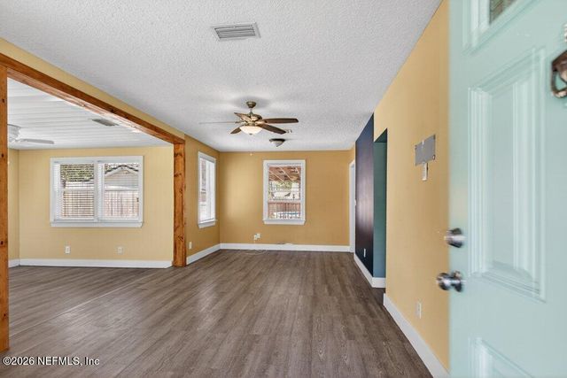 9049 JACKSON Avenue, Jacksonville, FL 32208