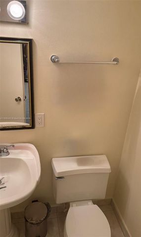 401 SE Golden Isles Dr 910, Hallandale Beach, FL 33009