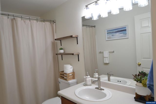 450 St Clair Wy, Eagle Point, OR 97524