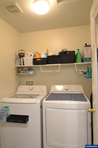 450 St Clair Wy, Eagle Point, OR 97524