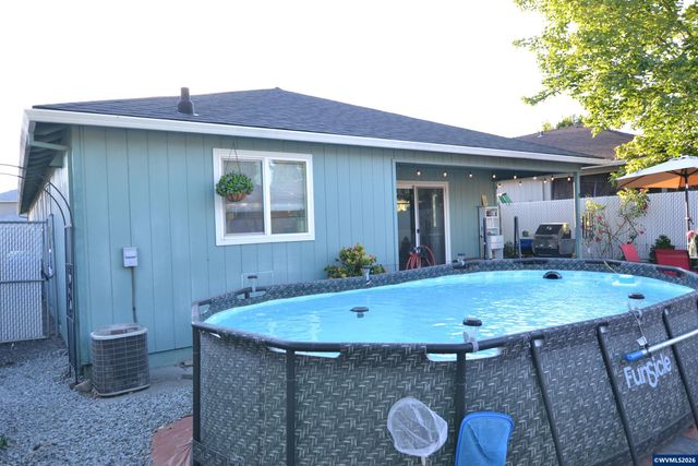 450 St Clair Wy, Eagle Point, OR 97524