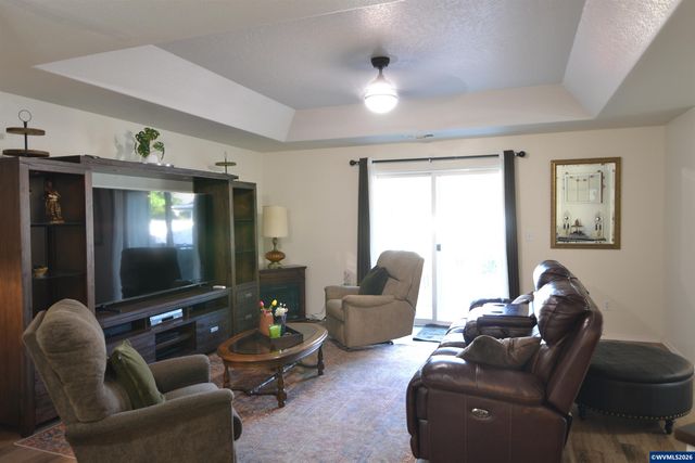 450 St Clair Wy, Eagle Point, OR 97524