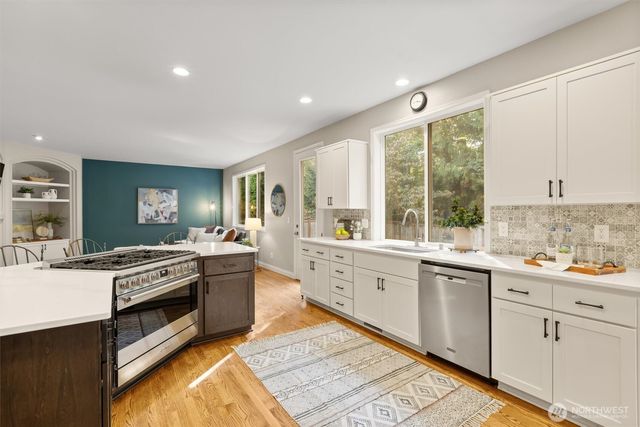 9357 221st Place NE, Redmond, WA 98053