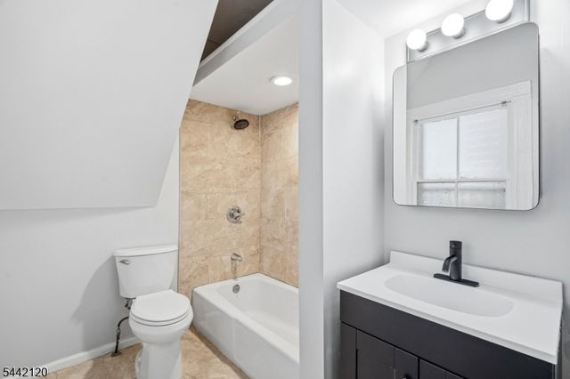 279 N 4Th St, Paterson City, NJ 07522