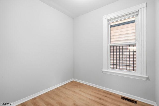 279 N 4Th St, Paterson City, NJ 07522