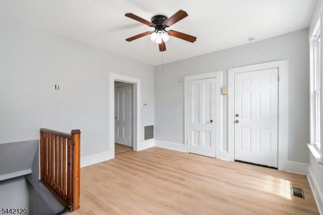 279 N 4Th St, Paterson City, NJ 07522