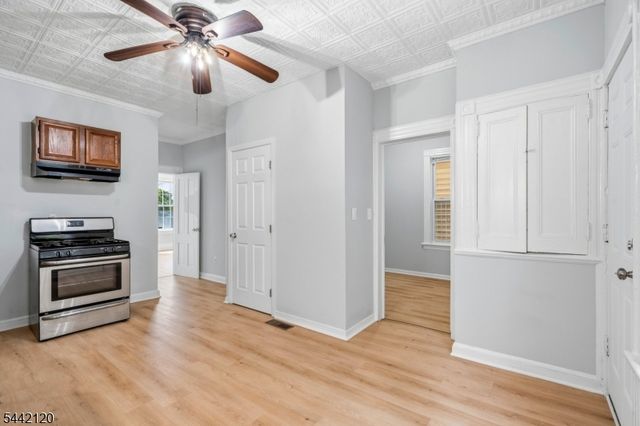 279 N 4Th St, Paterson City, NJ 07522